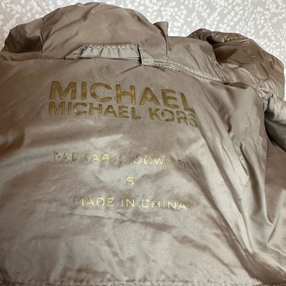 Michael Kors Green Quilted Puffer Jacket - Picture 4 of 5